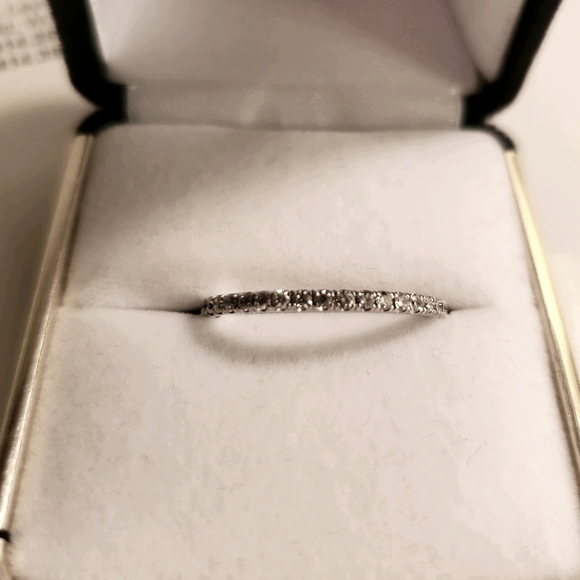 Wedding Band - Picture 1 of 8